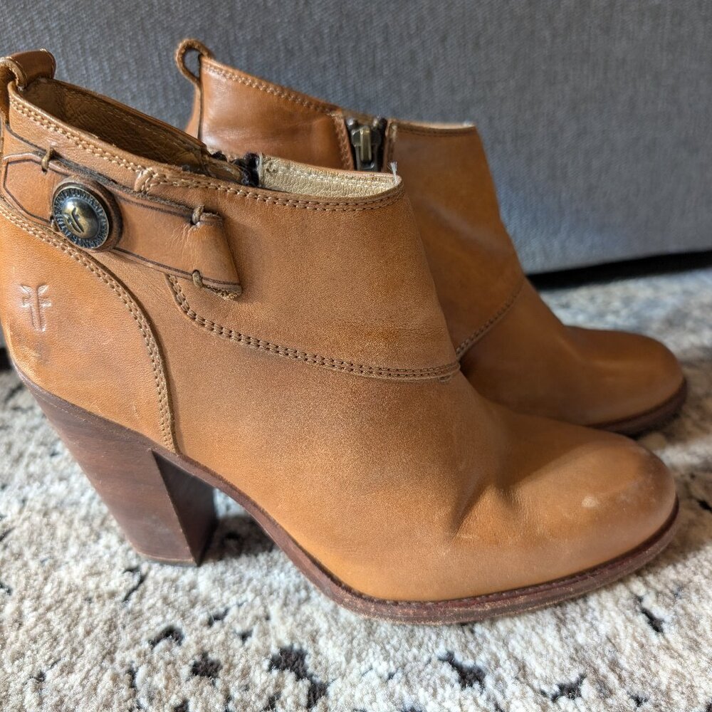 Frye Jenny Button Short Ankle Boots - Size 8